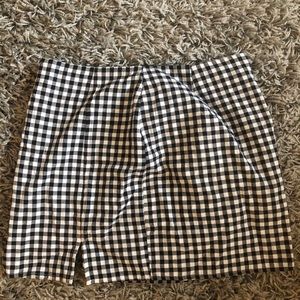 Black and white mini skirt